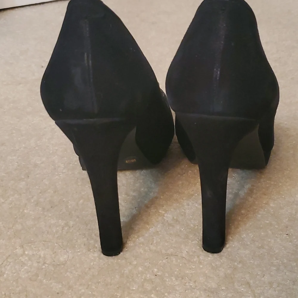 Jessica Simpson black peep toe black heels with bling. Size 9